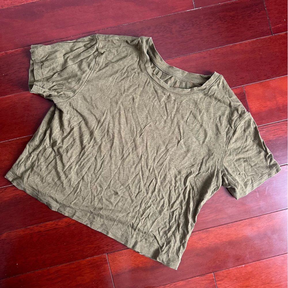 Girlfriend Collective Gia Crop Tee in Fern Size XS Women’s